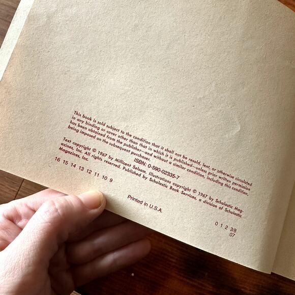 Vintage 1967 Questions And Answers About Ants Paperback Book - Picture 3 of 9